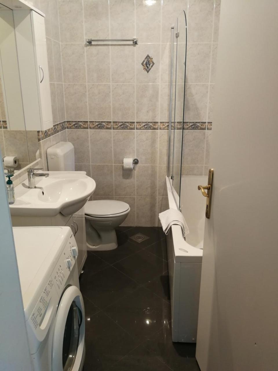 Apartments Zlatko Delic Ika Εξωτερικό φωτογραφία
